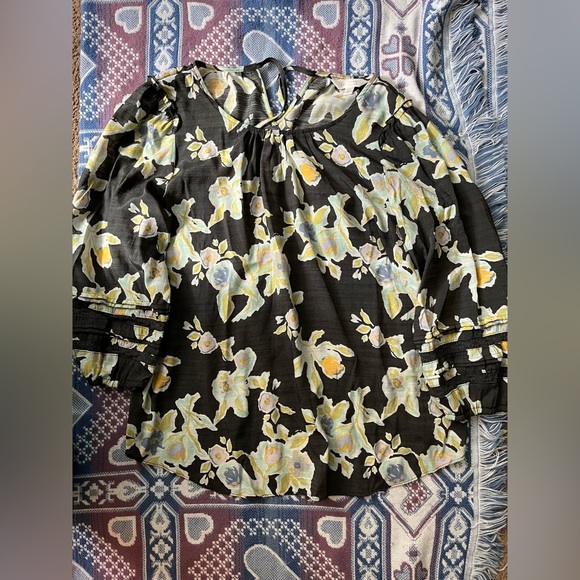 Lauren Conrad Blouse - Picture 1 of 3